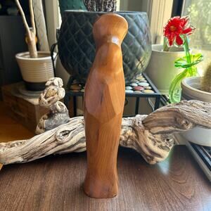 Vintage pacific reflections Hand Carved Virgin Mary statue figurine 12"